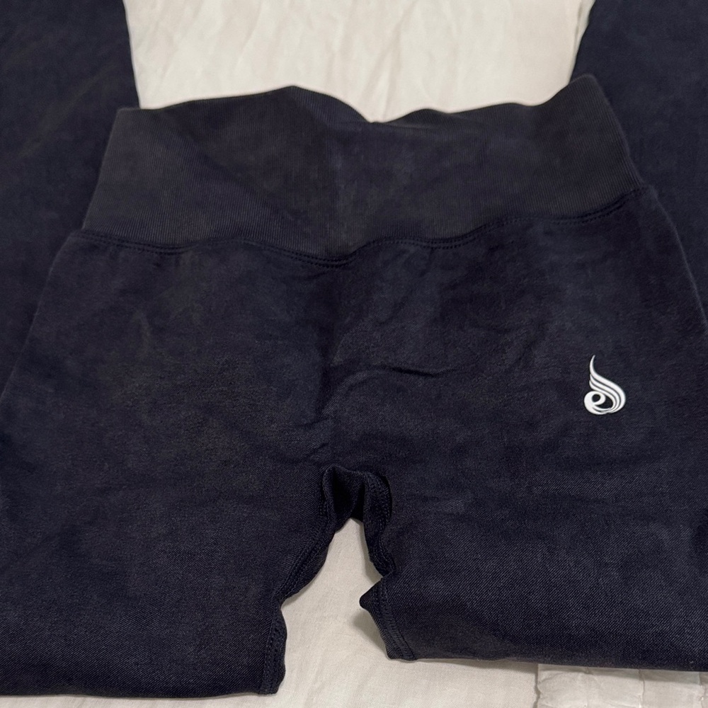 Ryderwear Leggings like a charcoal color new